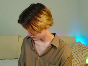 Lumeris Chaturbate stream image from January 25, 2025