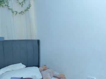 Nicolle_Hazel Chaturbate stream image from January 25, 2025