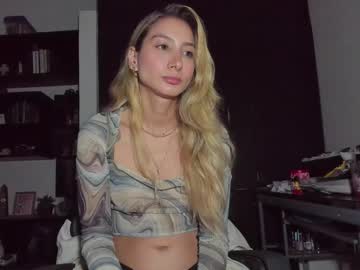 Danikrosse Chaturbate stream image from January 25, 2025