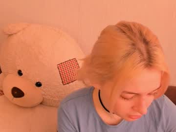 Julia_Fires Chaturbate stream image from January 25, 2025