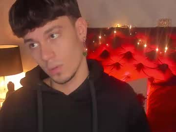 Liam_Thunder Chaturbate stream image from January 25, 2025