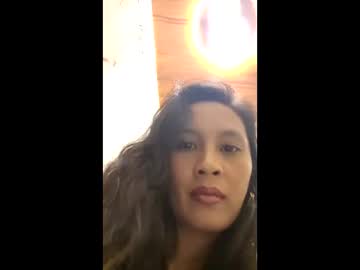Lovelyakeesha Chaturbate stream image from January 25, 2025