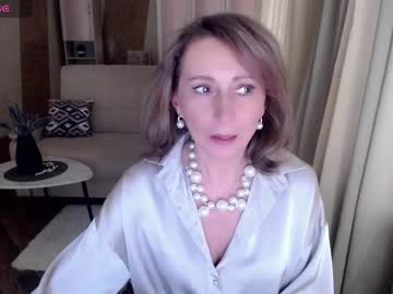 Marinmonakoz Chaturbate stream image from January 25, 2025