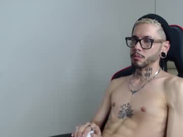 Murdockh Chaturbate stream image from January 25, 2025