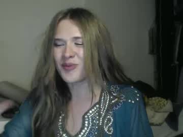 Queennicky88 Chaturbate stream image from January 25, 2025