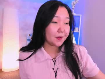 Xxxpruniaa Chaturbate stream image from January 25, 2025