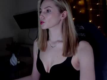 Adeleshinem Chaturbate stream image from January 25, 2025
