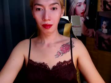 Aurakharisma_Xx Chaturbate stream image from January 25, 2025