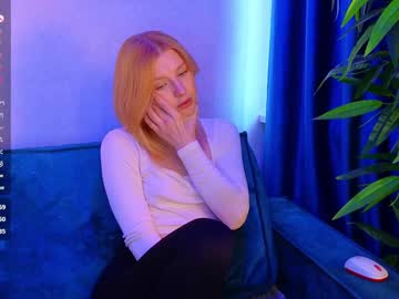 Ellie_Royce Chaturbate stream image from January 25, 2025