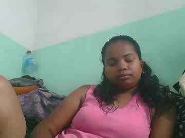 Juliah02 Chaturbate stream image from January 25, 2025