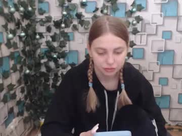 Klerkarina Chaturbate stream image from January 25, 2025