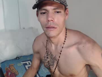 Stragos585486 Chaturbate stream image from January 25, 2025