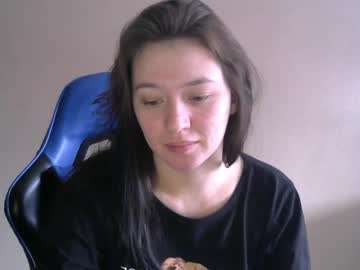 Zara_Golden Chaturbate stream image from January 25, 2025