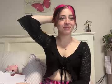 Angelcak3s Chaturbate stream image from January 25, 2025