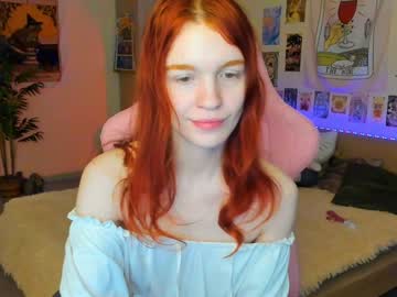 Elly_Milas Chaturbate stream image from January 25, 2025