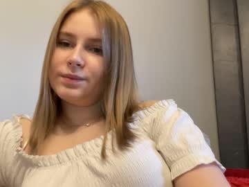 Nicoledesire Chaturbate stream image from January 25, 2025