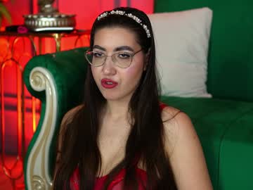 Reenakristal Chaturbate stream image from January 25, 2025