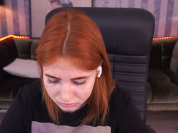 Emilyfoxxi Chaturbate stream image from January 25, 2025