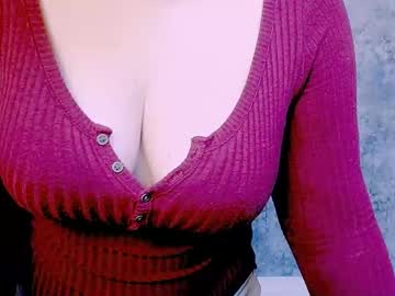 Djullia Chaturbate stream image from January 25, 2025