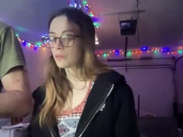 Fiestycouple2320 Chaturbate stream image from January 25, 2025
