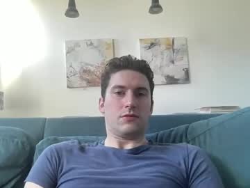 Harrythesubwhore Chaturbate stream image from January 25, 2025