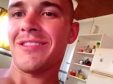 Nico3110l Chaturbate stream image from January 25, 2025