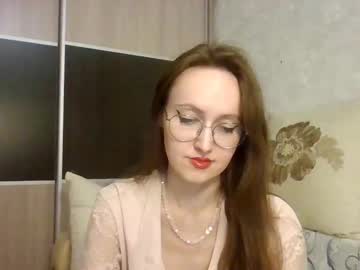 Roxxywharton Chaturbate stream image from January 25, 2025