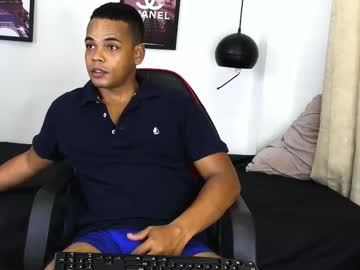 Aaron_9827 Chaturbate stream image from January 25, 2025