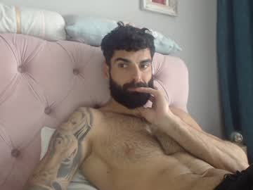 Cuteeboy Chaturbate stream image from January 25, 2025