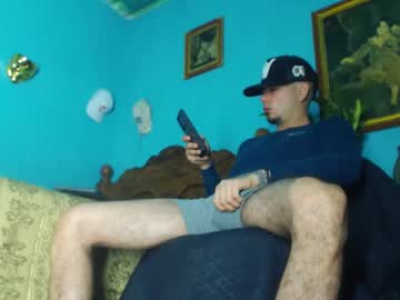 Phlilloyhighclouds Chaturbate stream image from January 25, 2025