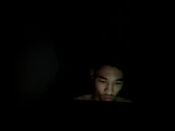 Trebeatemdown Chaturbate stream image from January 25, 2025