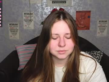 Tutti_Fruttyy Chaturbate stream image from January 25, 2025