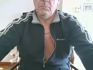 Gyrdy Chaturbate stream image from January 25, 2025