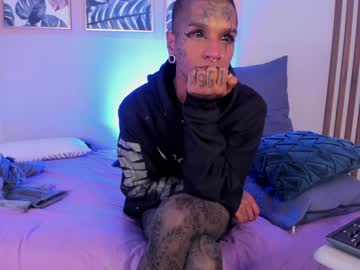 Porcelain_And_Ink Chaturbate stream image from January 25, 2025