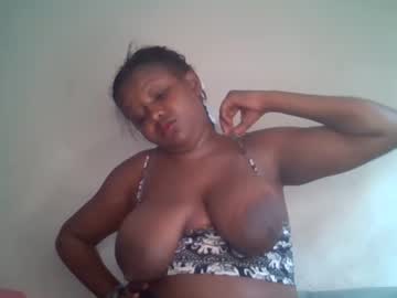 Thickianababe Chaturbate stream image from January 25, 2025