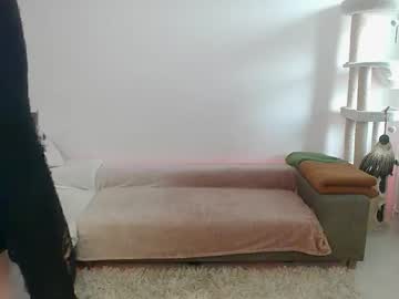 Toyboybitchslut Chaturbate stream image from January 25, 2025