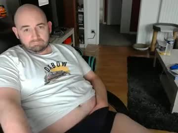 Bennn54 Chaturbate stream image from January 25, 2025