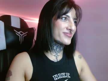 Lia_Miss2 Chaturbate stream image from January 25, 2025