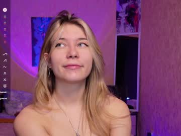 Oliviamur1 Chaturbate stream image from January 25, 2025
