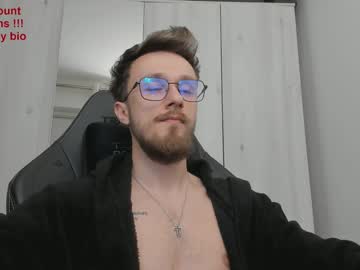 Alphaboyfun Chaturbate stream image from January 25, 2025