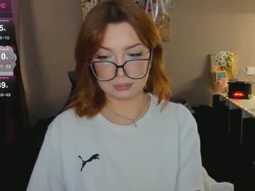 Evie_Bush_ Chaturbate stream image from January 25, 2025