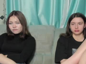 Lizzi_Muur Chaturbate stream image from January 25, 2025
