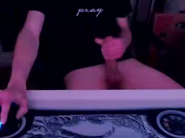 Marvinix Chaturbate stream image from January 25, 2025