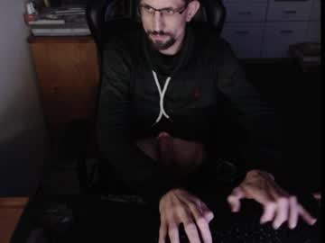 Dermattes Chaturbate stream image from January 25, 2025