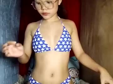 Athenahale Chaturbate stream image from January 25, 2025