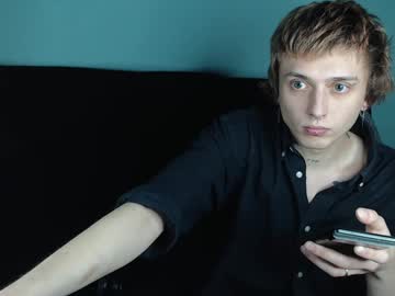 Axxxturel Chaturbate stream image from January 25, 2025