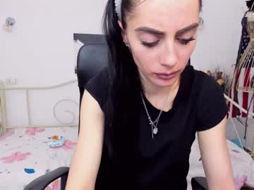 Jessystarrr Chaturbate stream image from January 25, 2025