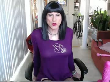 Kellyannelynn Chaturbate stream image from January 25, 2025