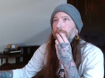 Longhair021 Chaturbate stream image from January 25, 2025