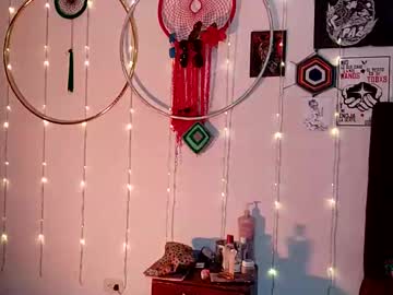 Luna_Ray420 Chaturbate stream image from January 25, 2025